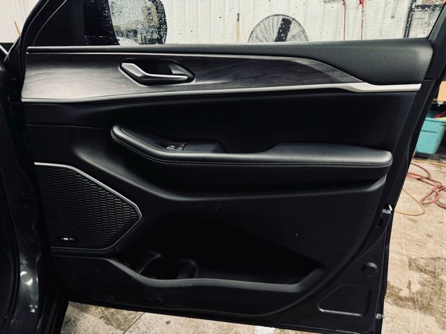 Certified 2023 Jeep Grand Cherokee Limited image 15