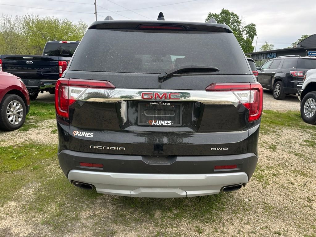 Used 2021 GMC Acadia SLT w/ Technology Package AWD/4WD image 9