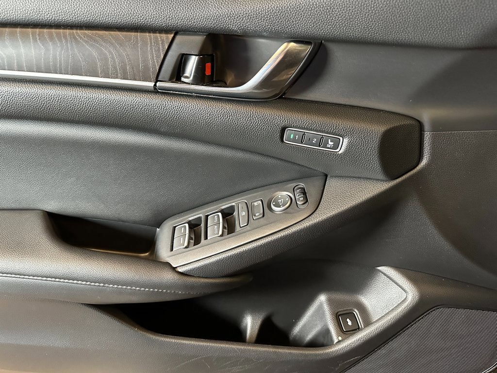 Used 2021 Honda Accord EX-L image 19