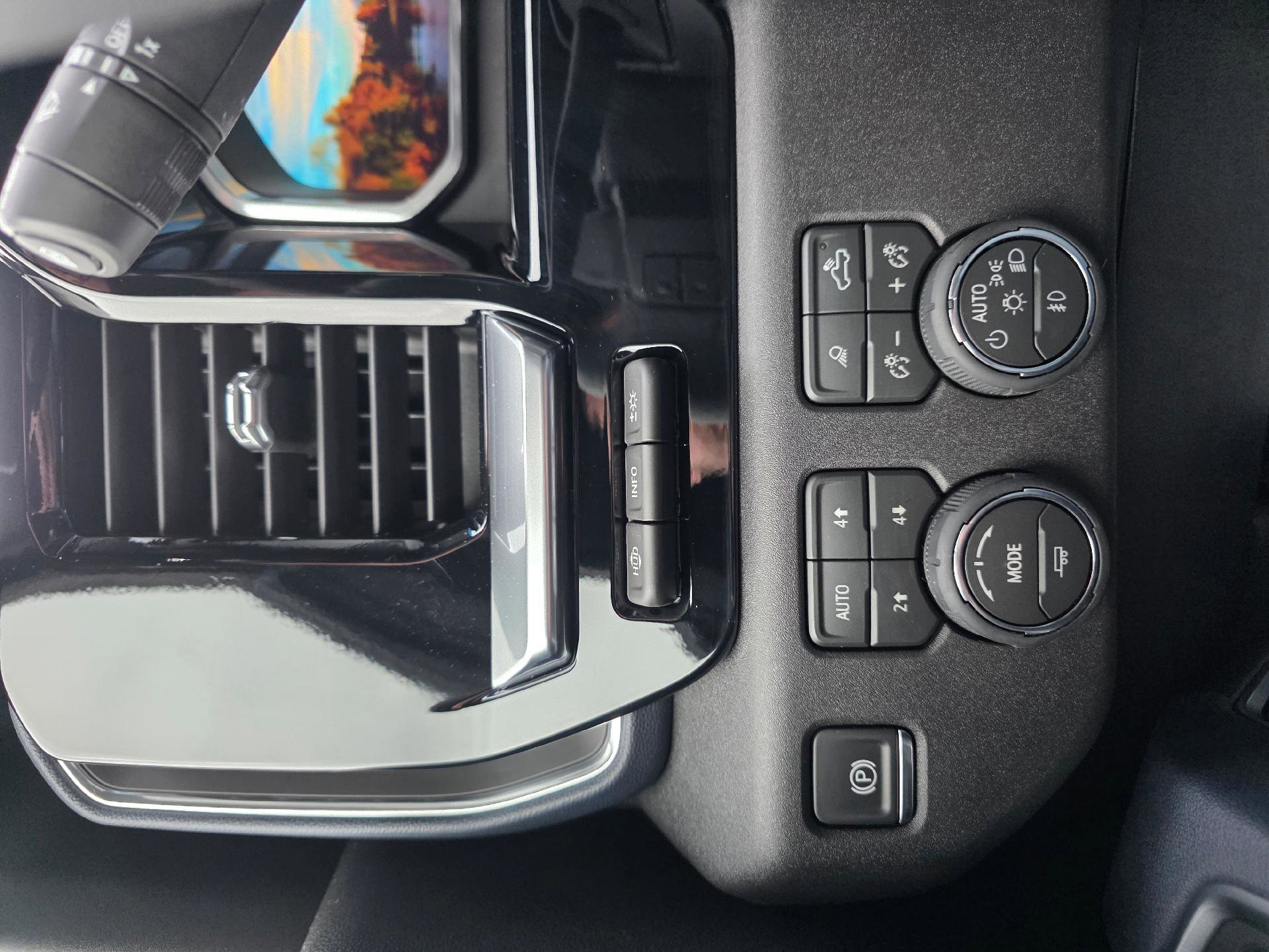 New 2026 Chevrolet Silverado 1500 High Country w/ Technology Package image 11