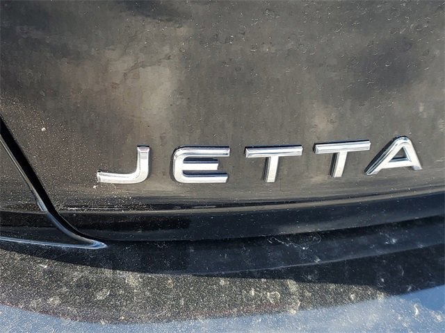 Used 2024 Volkswagen Jetta SE image 9