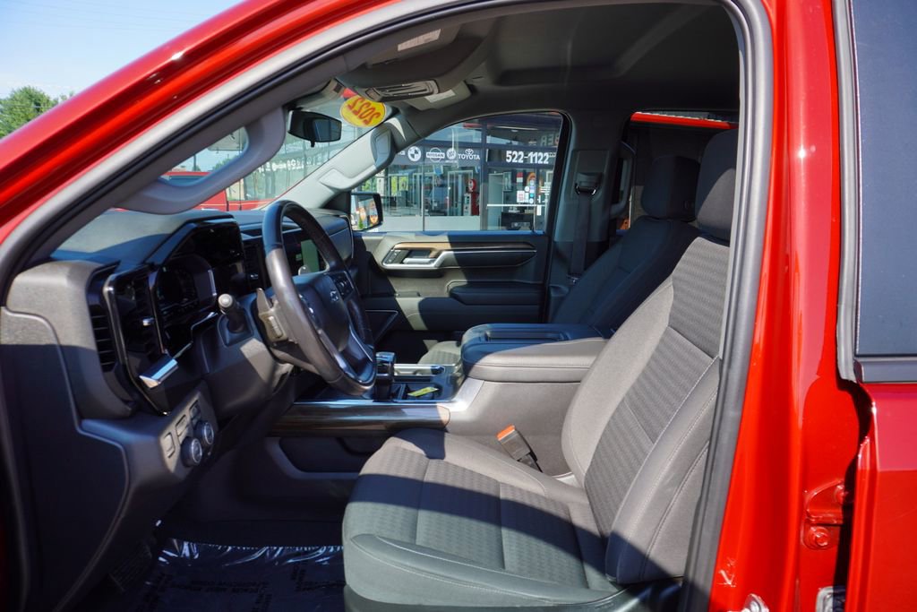 Used 2022 Chevrolet Silverado 1500 RST w/ Z71 Off-Road Package image 23