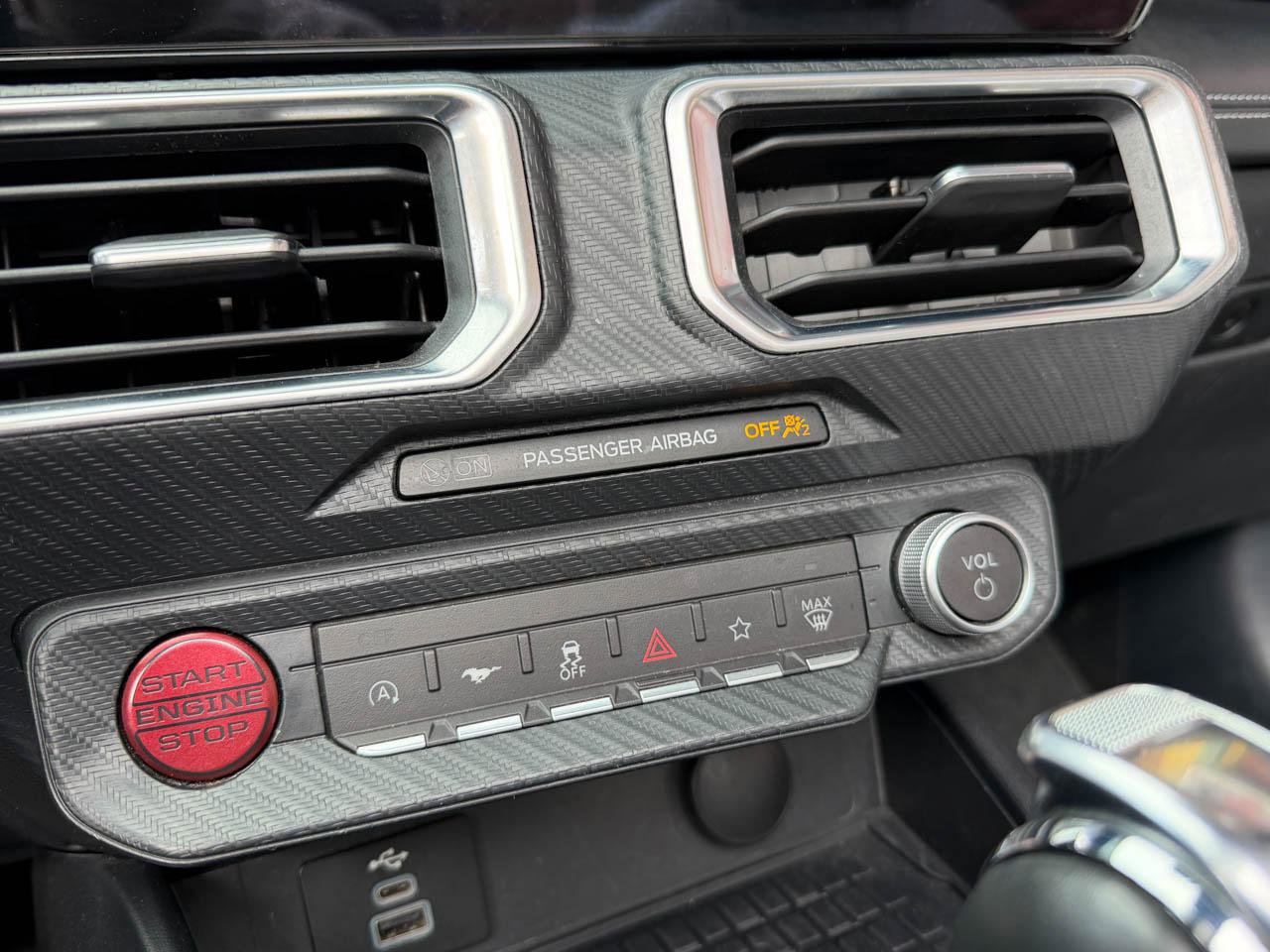 Used 2024 Ford Mustang Premium image 27