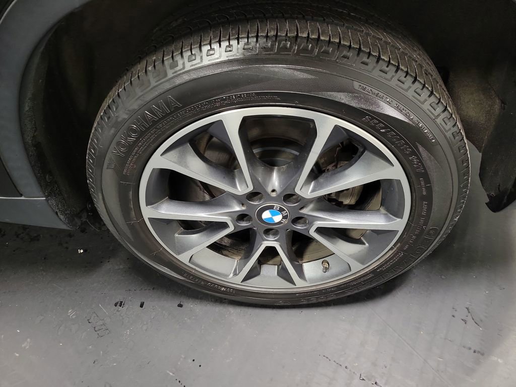 Used 2017 BMW X5 sDrive35i image 12