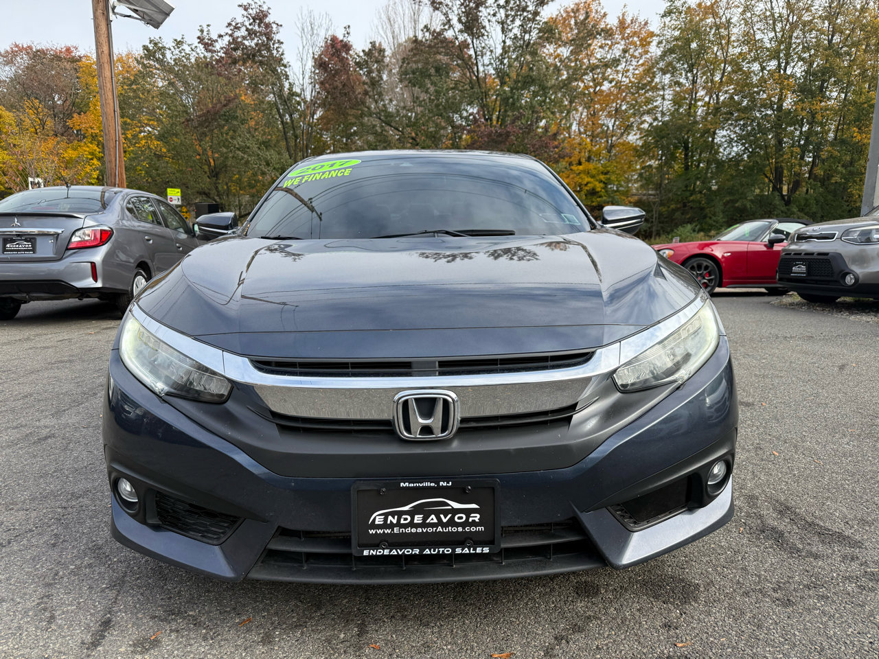Used 2017 Honda Civic Touring image 2