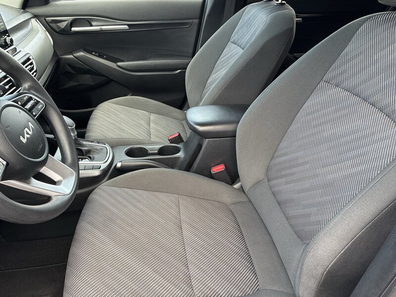Used 2022 Kia Seltos LX AWD/4WD image 14