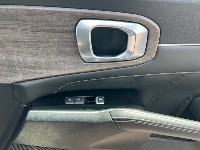 Certified 2022 Kia Sorento SX Prestige AWD/4WD image 36
