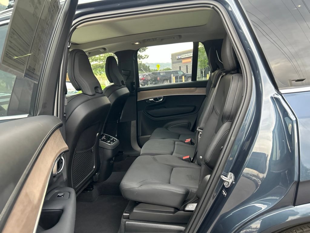 Used 2025 Volvo XC90 B6 Plus AWD/4WD image 22