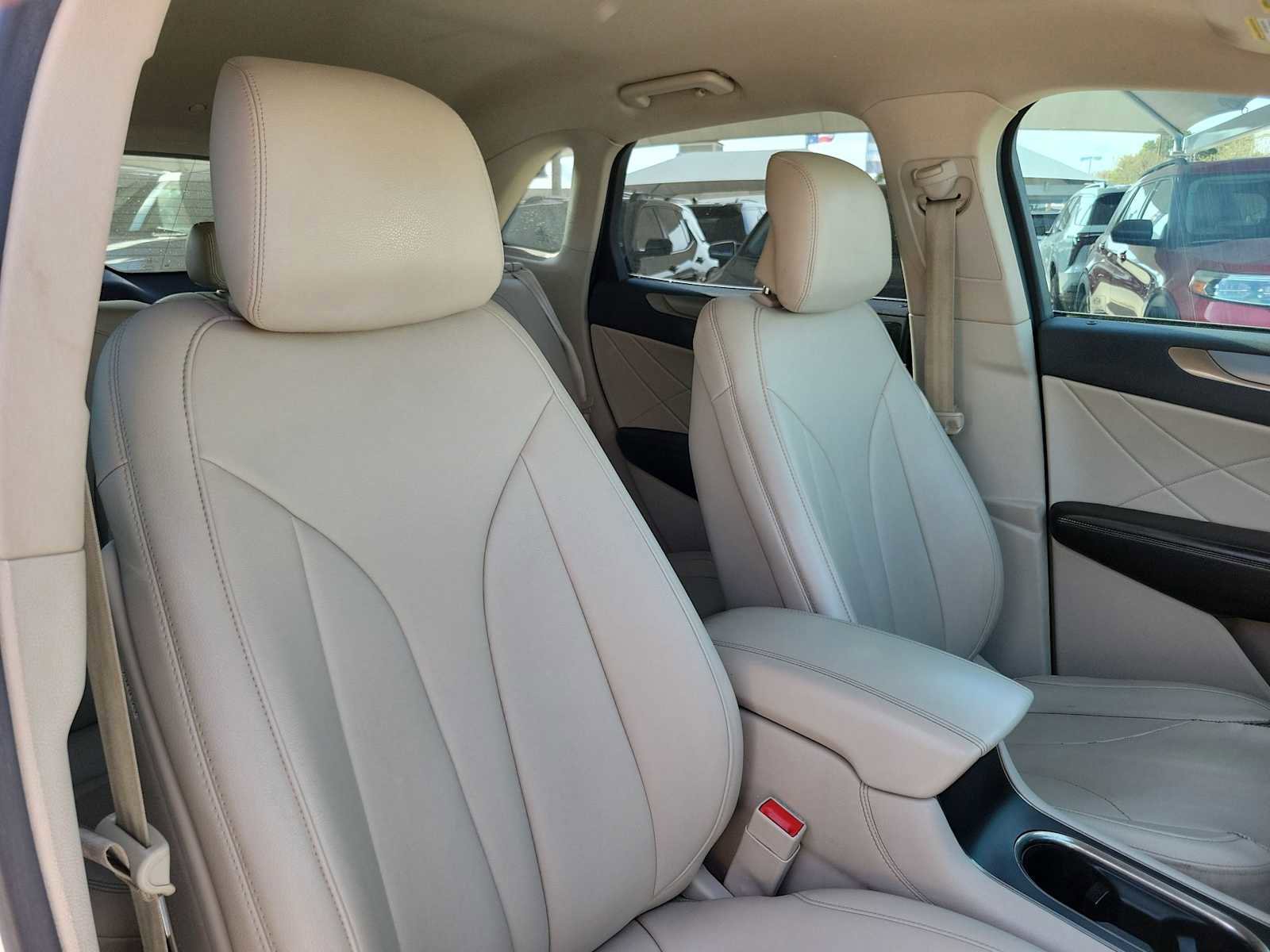 Used 2017 Lincoln MKC Premiere image 14