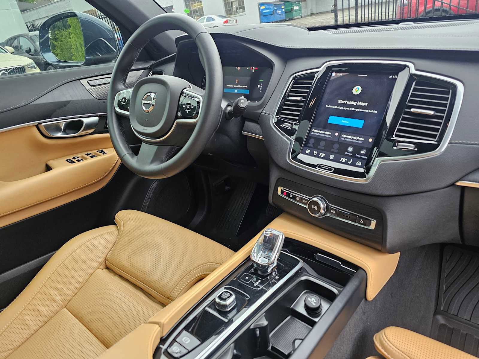 Certified 2023 Volvo XC90 T8 Ultimate w/ Protection Package Premier AWD/4WD image 12