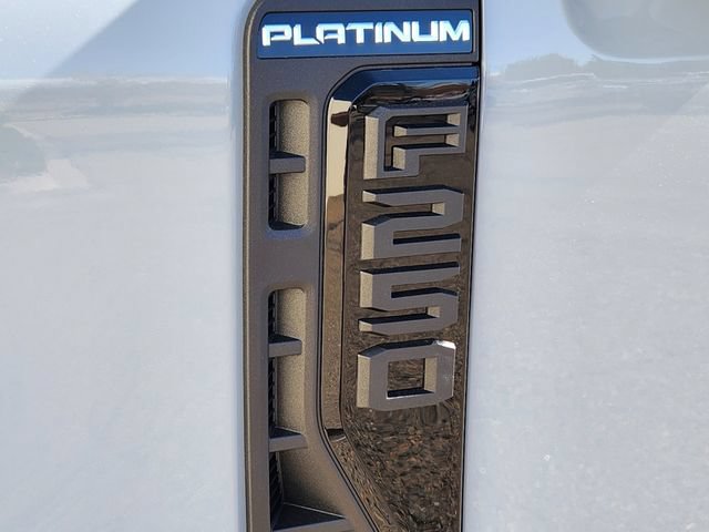 New 2026 Ford F250 Platinum AWD/4WD image 17
