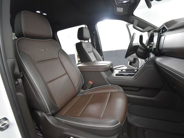 Used 2025 GMC Sierra 3500 Denali image 54