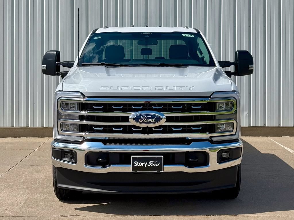 New 2026 Ford F250 XLT w/ XLT Premium Package AWD/4WD image 9