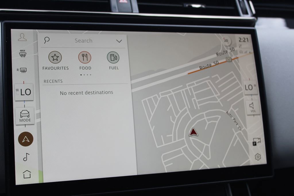 Used 2024 Land Rover Range Rover Velar Dynamic SE image 19