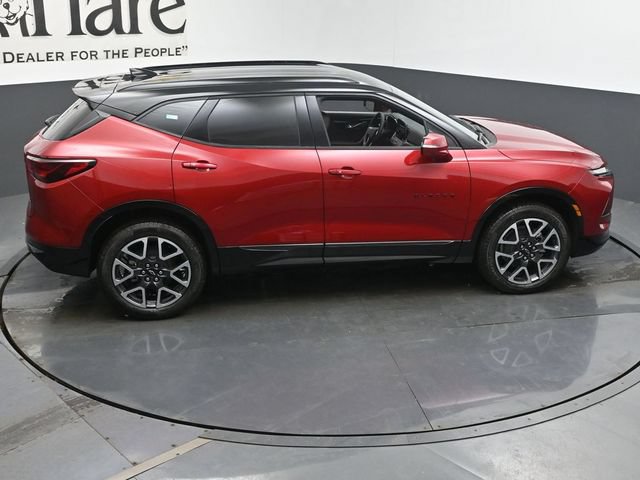New 2026 Chevrolet Blazer RS w/ LPO, Floor Liner Package FWD image 17