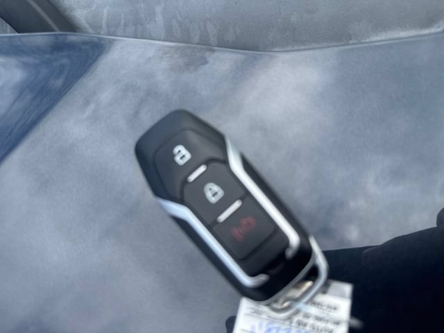 Used 2017 Ford Explorer XLT AWD/4WD image 29