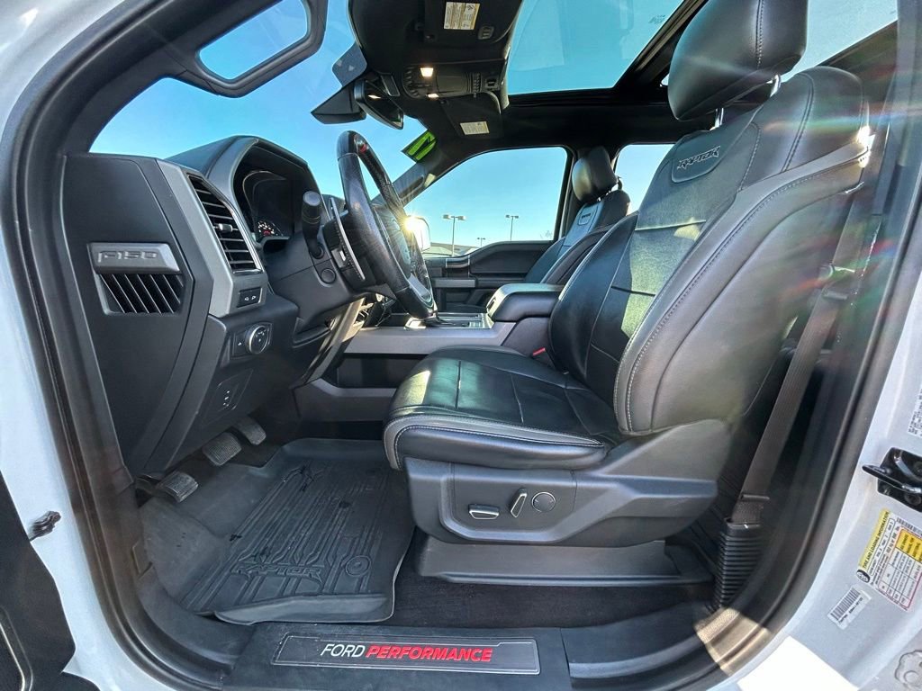 Used 2017 Ford F150 Raptor w/ Equipment Group 802A Luxury AWD/4WD image 13