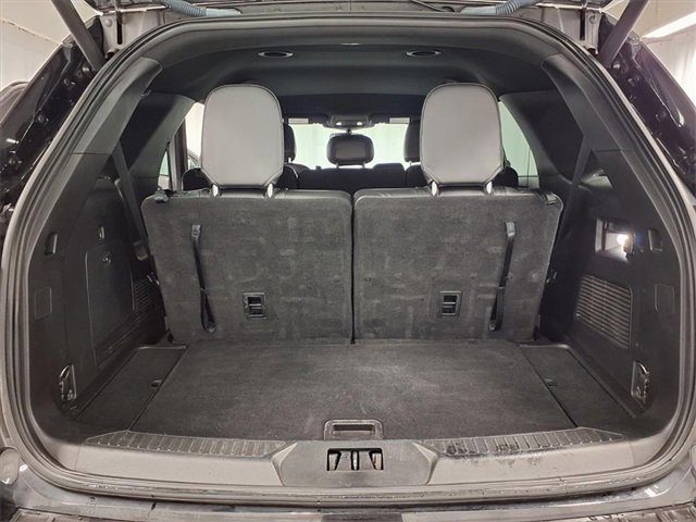 Certified 2020 Ford Explorer XLT w/ Equipment Group 202A image 19