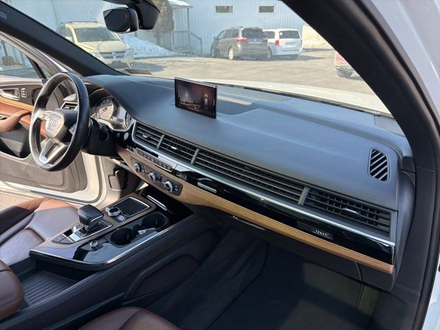 Used 2017 Audi Q7 3.0T Premium Plus image 22