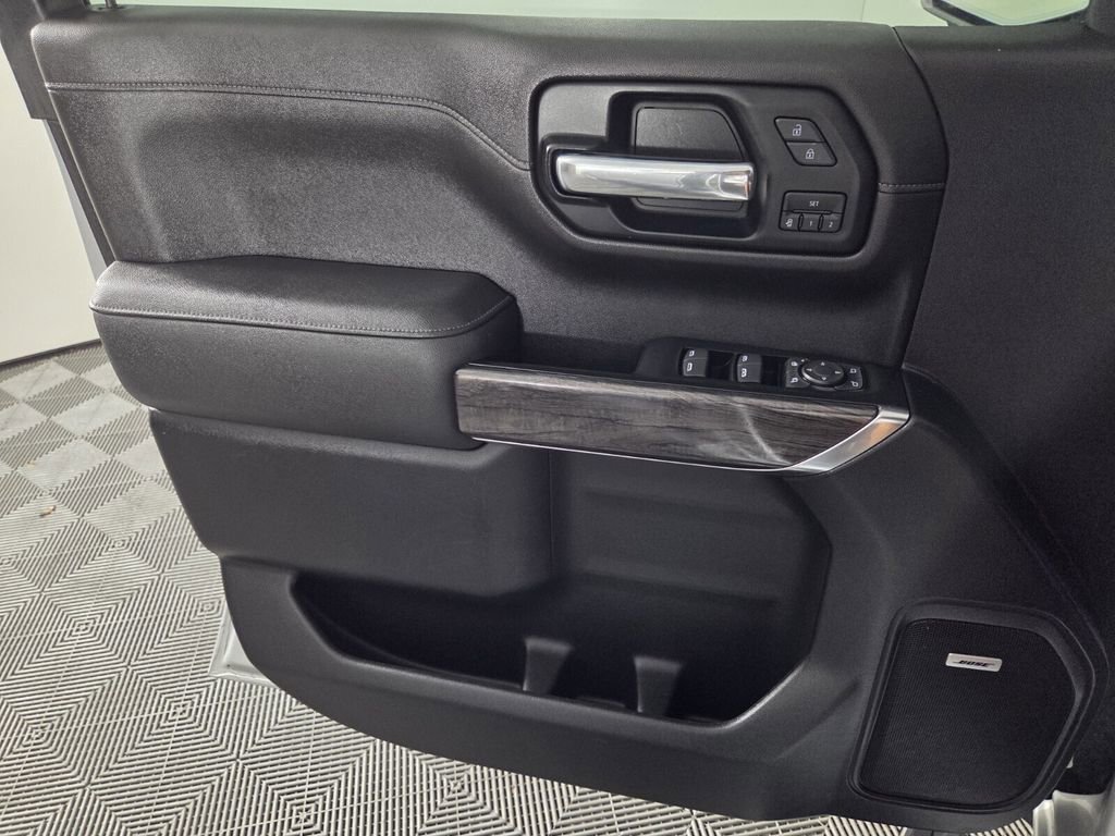 Used 2019 Chevrolet Silverado 1500 LTZ w/ LTZ Premium Package AWD/4WD image 23