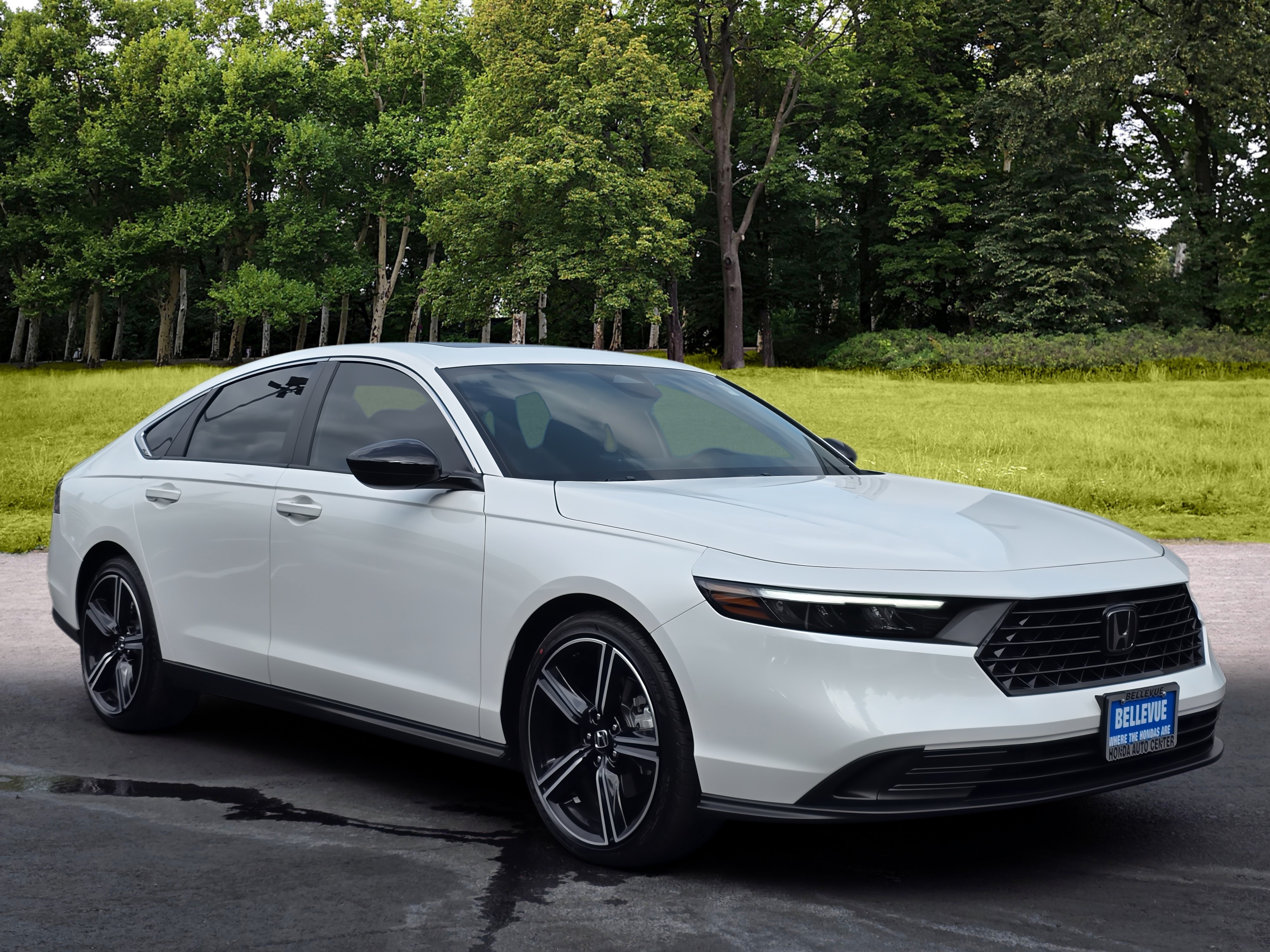 Used 2025 Honda Accord Sport image 3