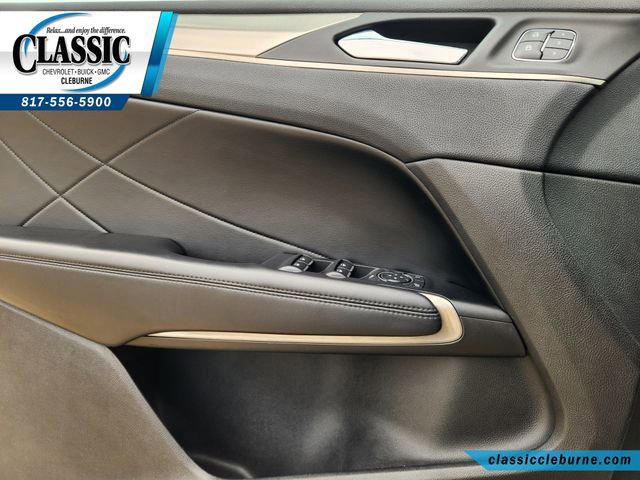 Used 2015 Lincoln MKC FWD image 24