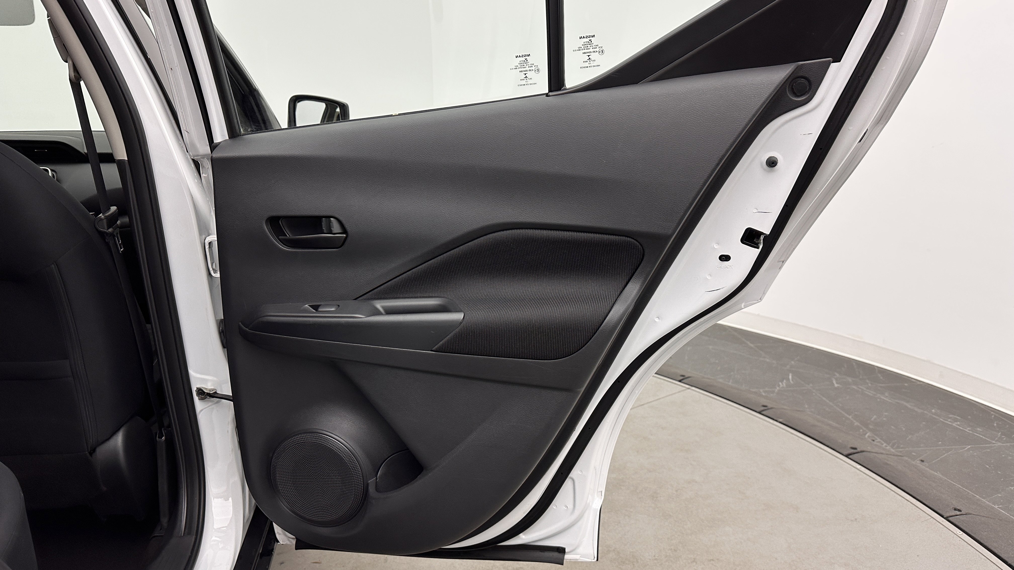 Used 2022 Nissan Kicks S FWD image 29