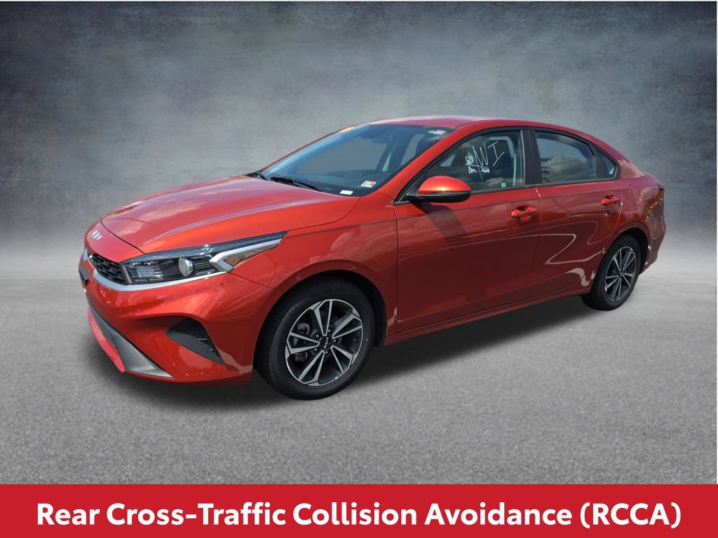 Used 2023 Kia Forte LXS w/ LXS Technology Package FWD image 13
