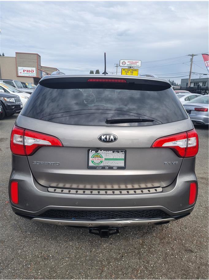 Used 2015 Kia Sorento SX image 4