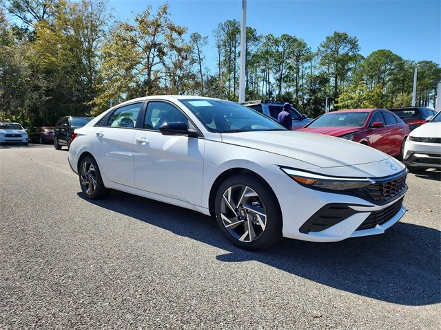New 2025 Hyundai Elantra Sport