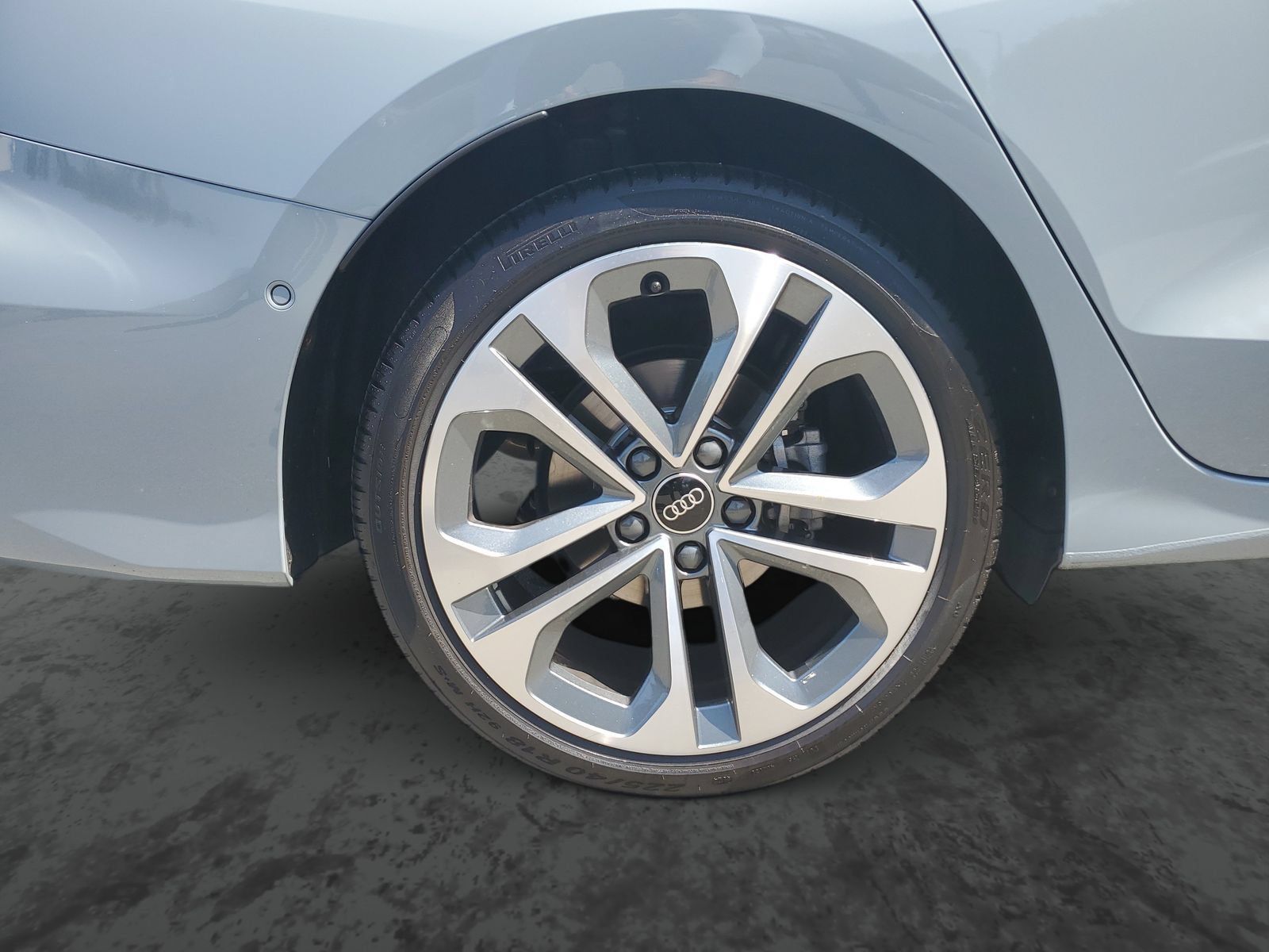 Used 2025 Audi A3 2.0T Premium Plus w/ Premium Plus Package AWD/4WD image 5