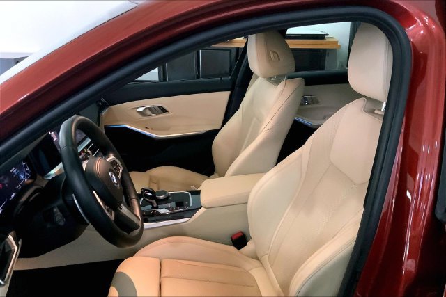 Used 2022 BMW 330e w/ M Sport Package RWD image 11
