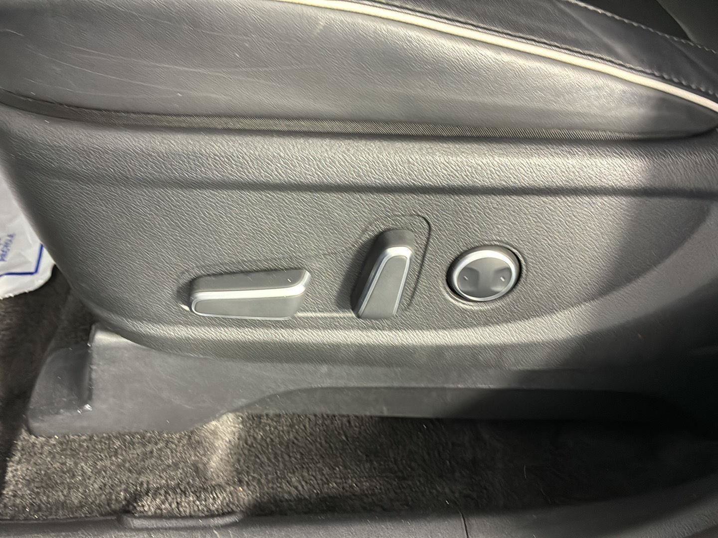 Used 2025 Hyundai Palisade SEL AWD/4WD image 25