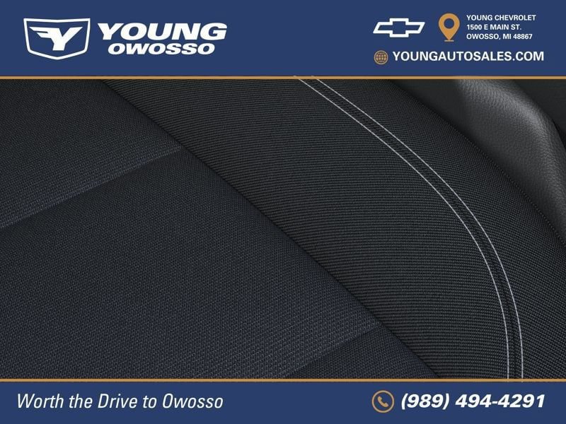 New 2026 Chevrolet Traverse LT w/ LPO, Floor Liner Package FWD image 21