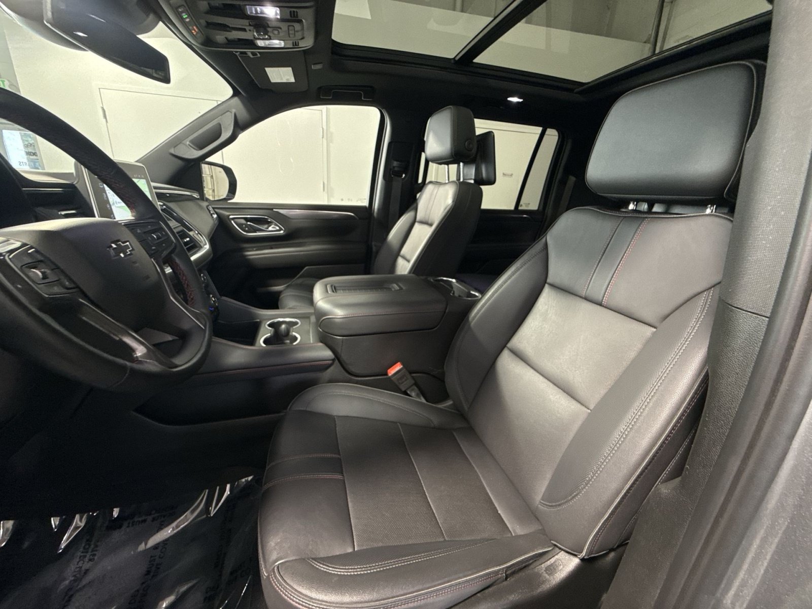 Used 2024 Chevrolet Suburban RST w/ Luxury Package AWD/4WD image 14