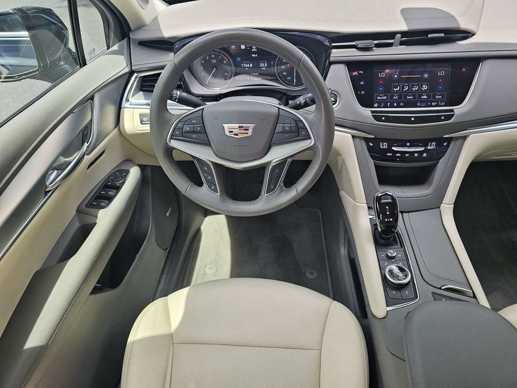 Used 2021 Cadillac XT5 Premium Luxury AWD/4WD image 19