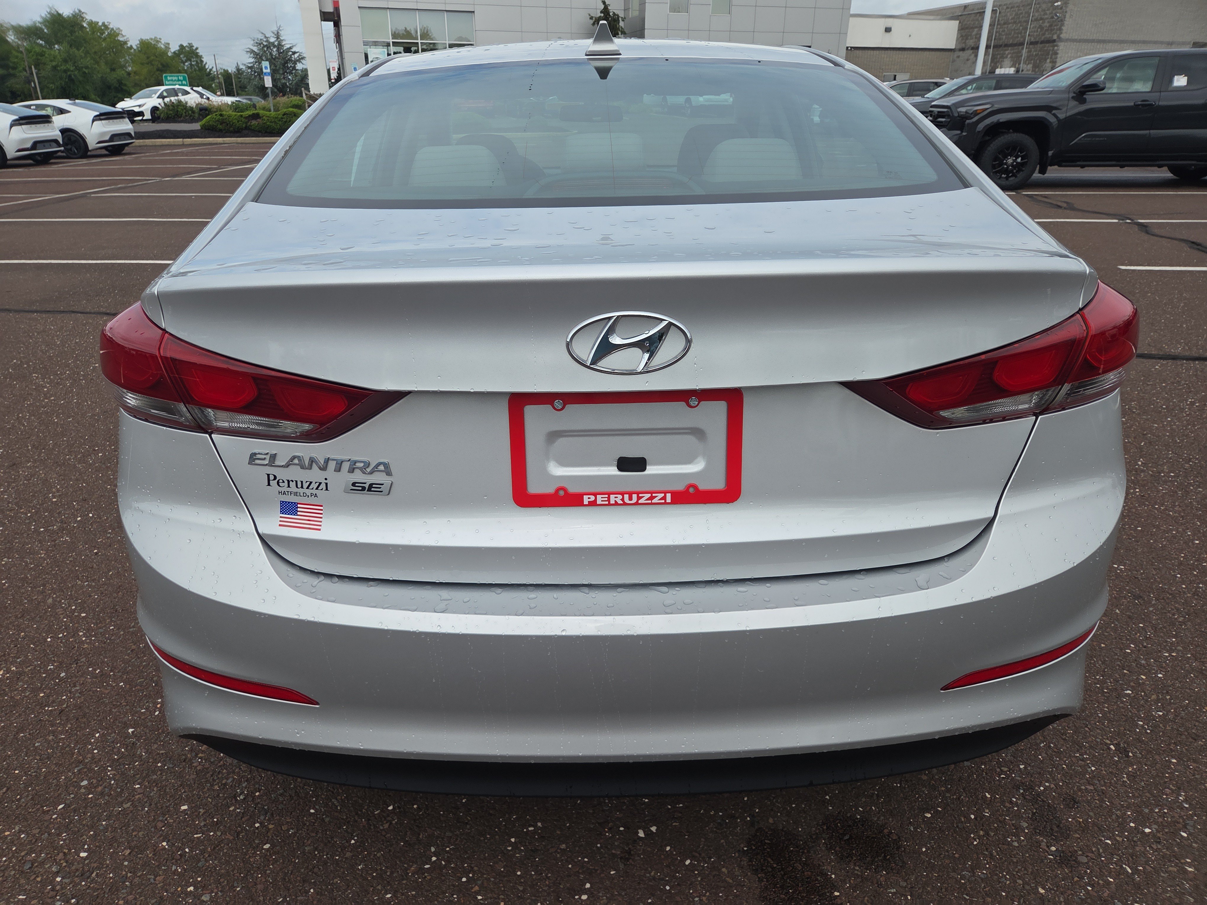 Used 2017 Hyundai Elantra SE FWD image 4
