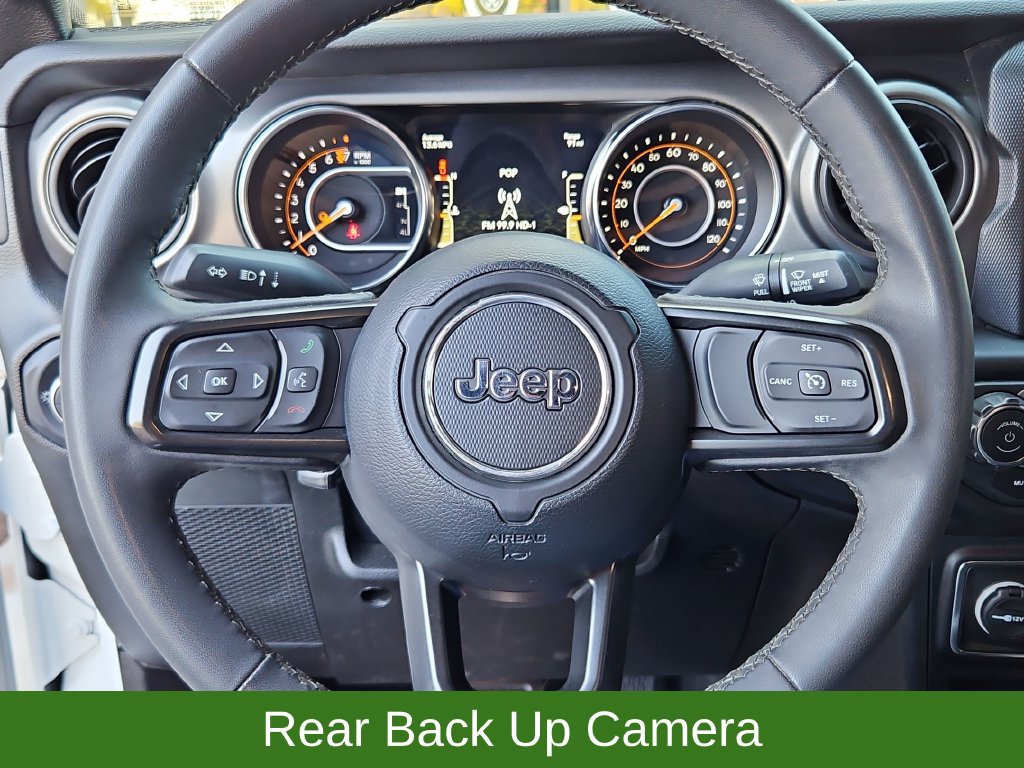 Used 2023 Jeep Gladiator Sport AWD/4WD image 10