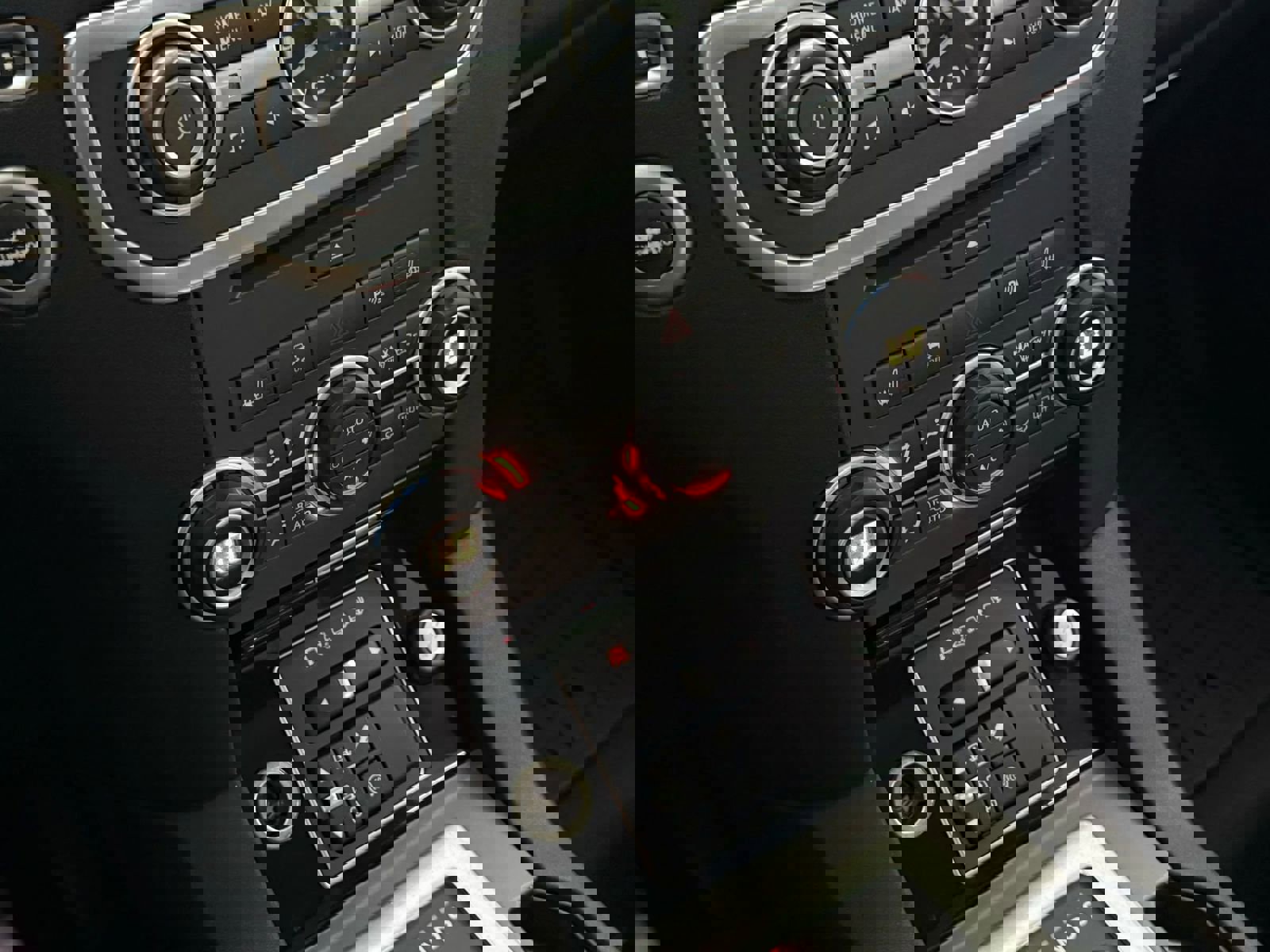 Used 2016 Land Rover LR4 HSE image 35