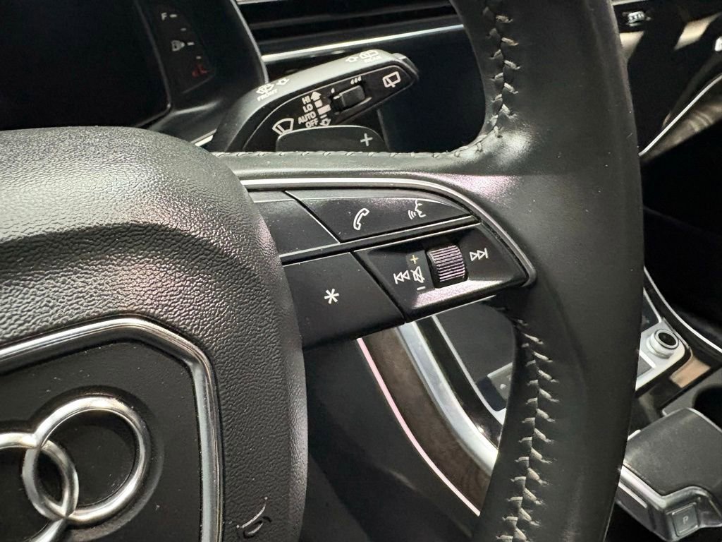 Used 2020 Audi Q8 Premium Plus AWD/4WD image 25