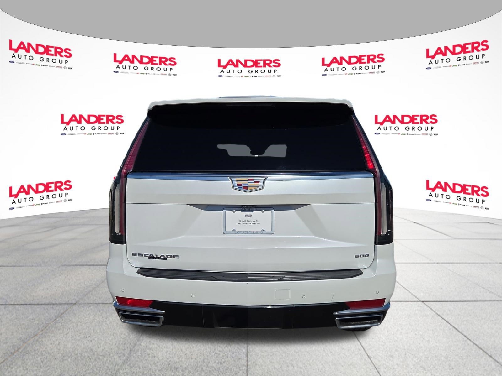 Used 2023 Cadillac Escalade Premium Luxury AWD/4WD image 4
