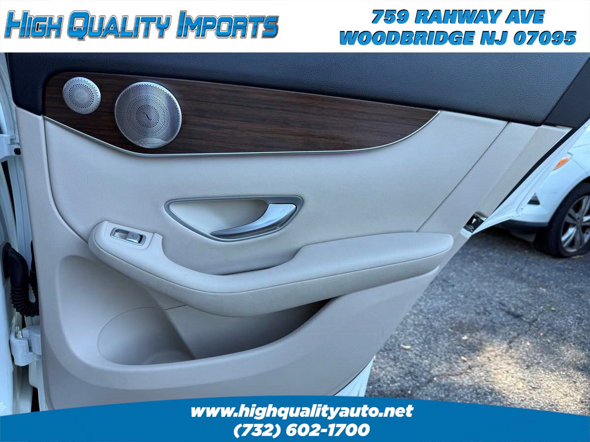 Used 2021 Mercedes-Benz GLC 300 4MATIC w/ Multimedia Package image 56