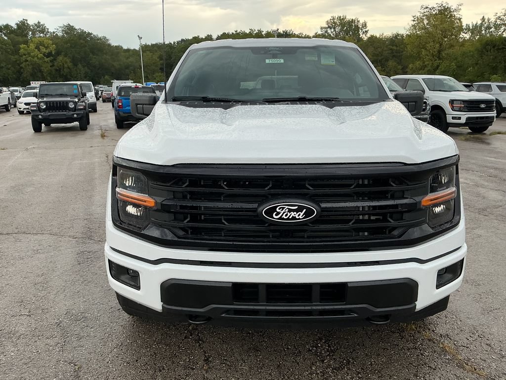 New 2026 Ford F150 XLT w/ XLT Black Appearance Package AWD/4WD image 8