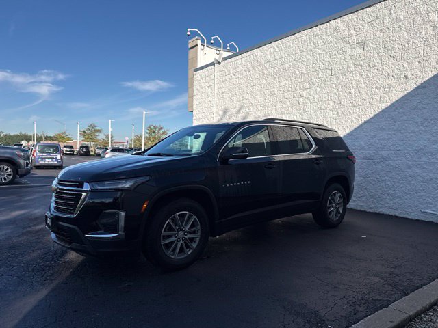 Used 2023 Chevrolet Traverse LT FWD image 3