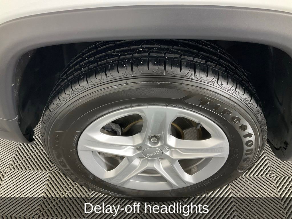 Certified 2023 Jeep Compass Sport image 11