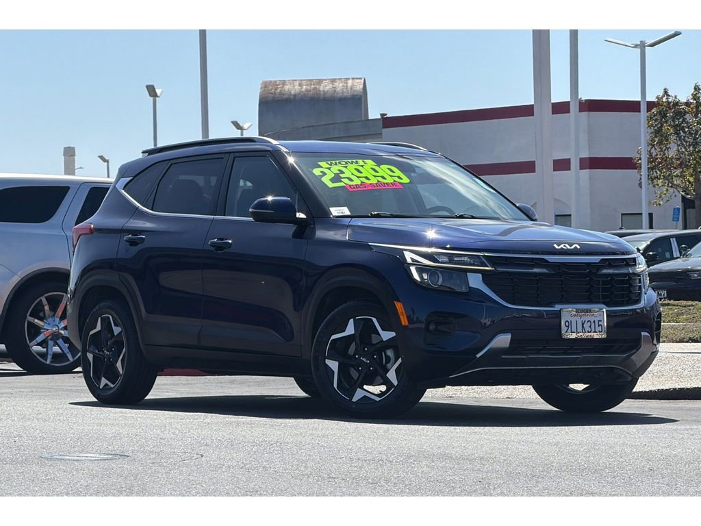 Used 2024 Kia Seltos EX image 2