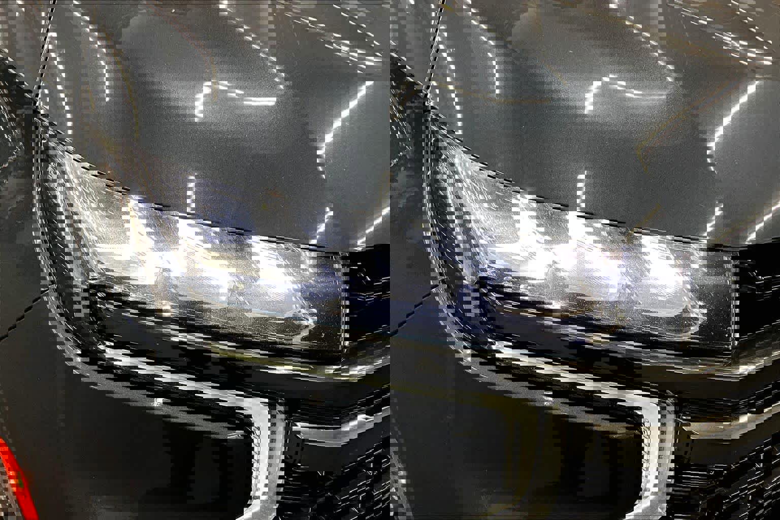 Used 2021 Chevrolet Suburban Z71 w/ Z71 Signature Package image 27