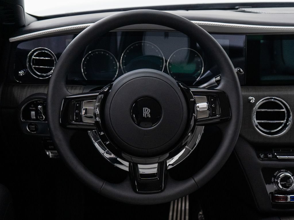 Certified 2023 Rolls-Royce Ghost Extended Wheelbase w/ Ghost Package AWD/4WD image 38