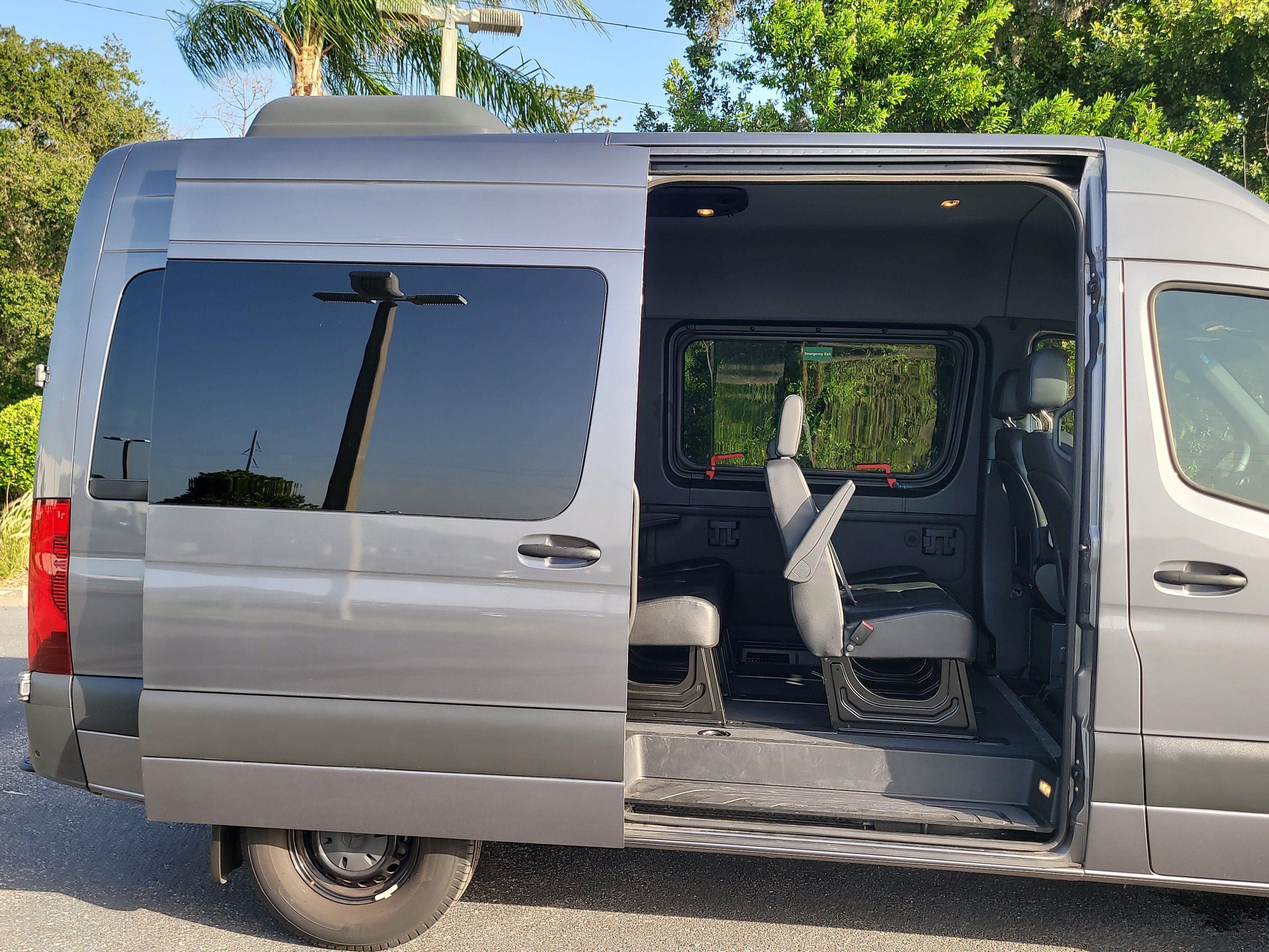 Used 2023 Mercedes-Benz Sprinter 2500 image 13
