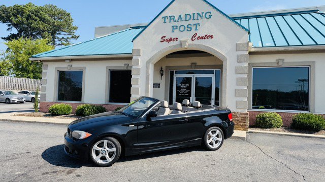 Used 2013 BMW 128i Convertible RWD image 3